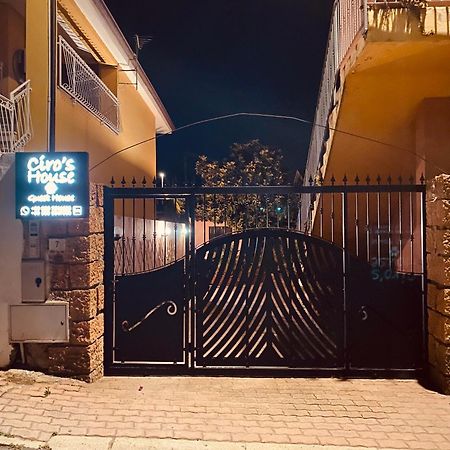 Affittacamere Ciro'S House Olbia Exterior photo