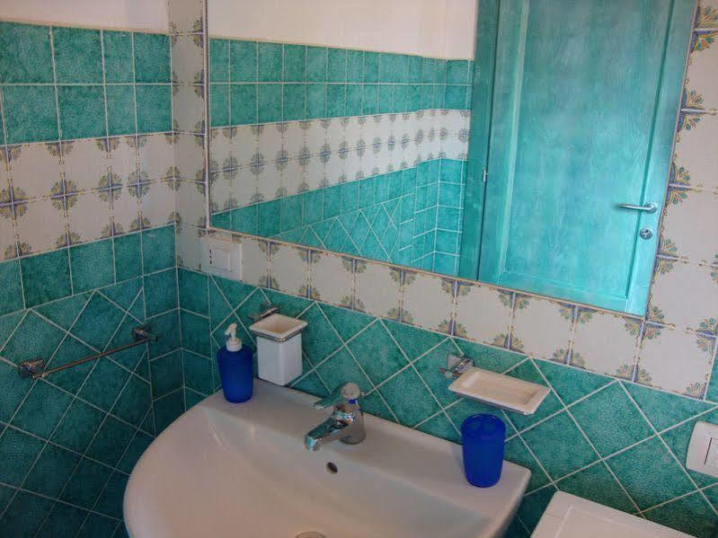 Affittacamere Ciro'S House Olbia Exterior photo