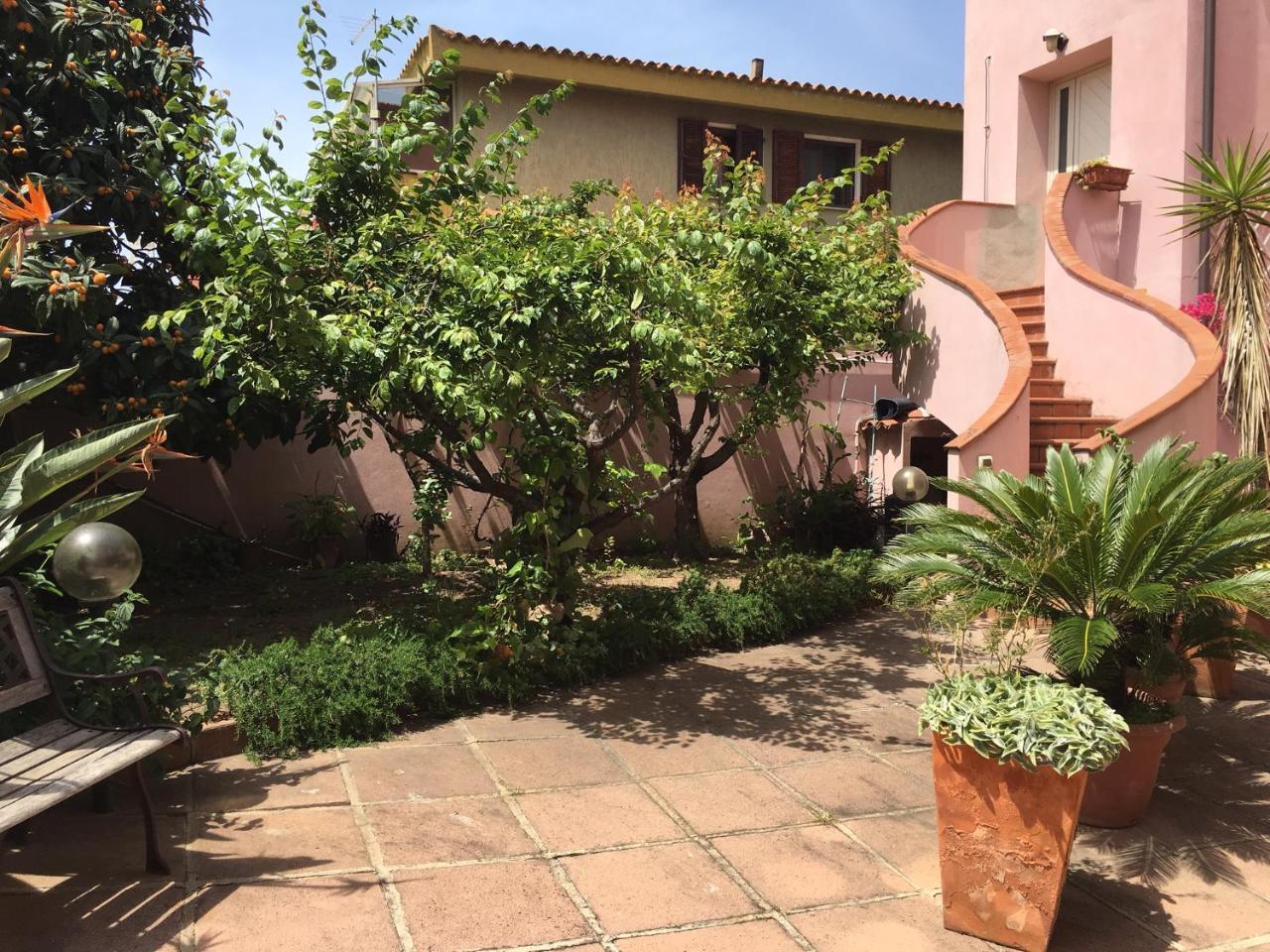 Affittacamere Ciro'S House Olbia Exterior photo